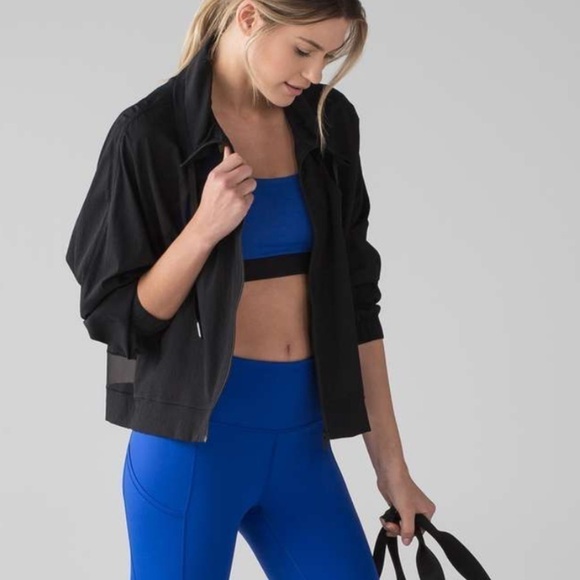 Lululemon In Deth - Picture 2 of 10